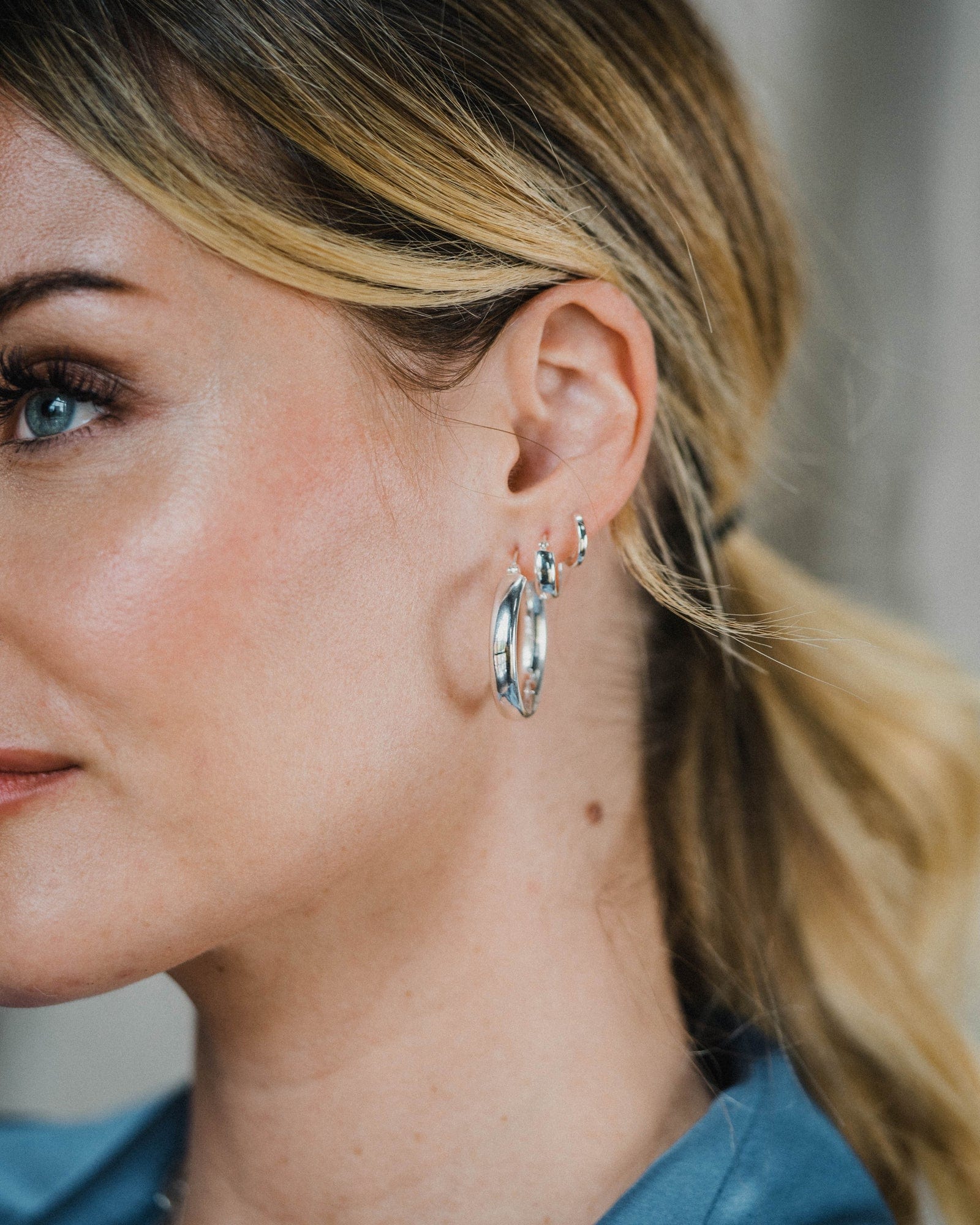 Sterling Silver Wide 30mm Flip-Top Hoops