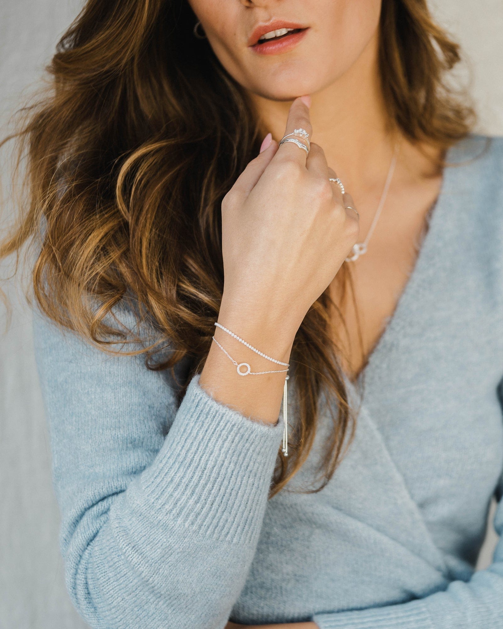 Sterling Silver Fine Cubic Zirconia Circle Bracelet