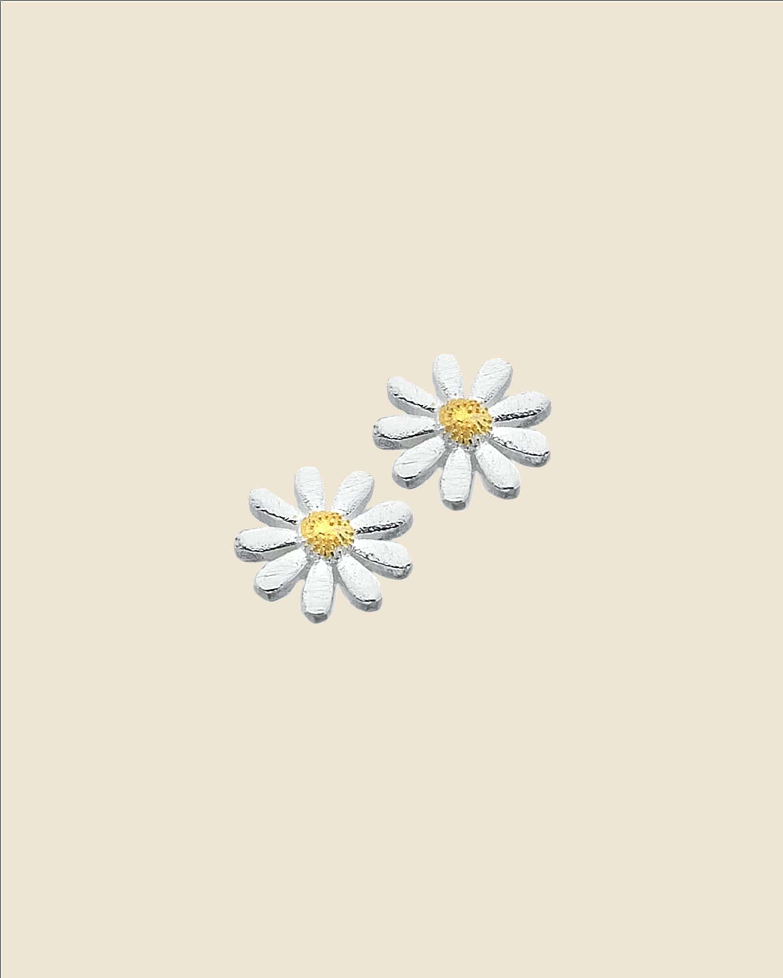 Sterling Silver 9 Petal Daisy Studs