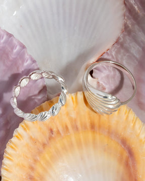 Sterling Silver Swooping Clam Ring