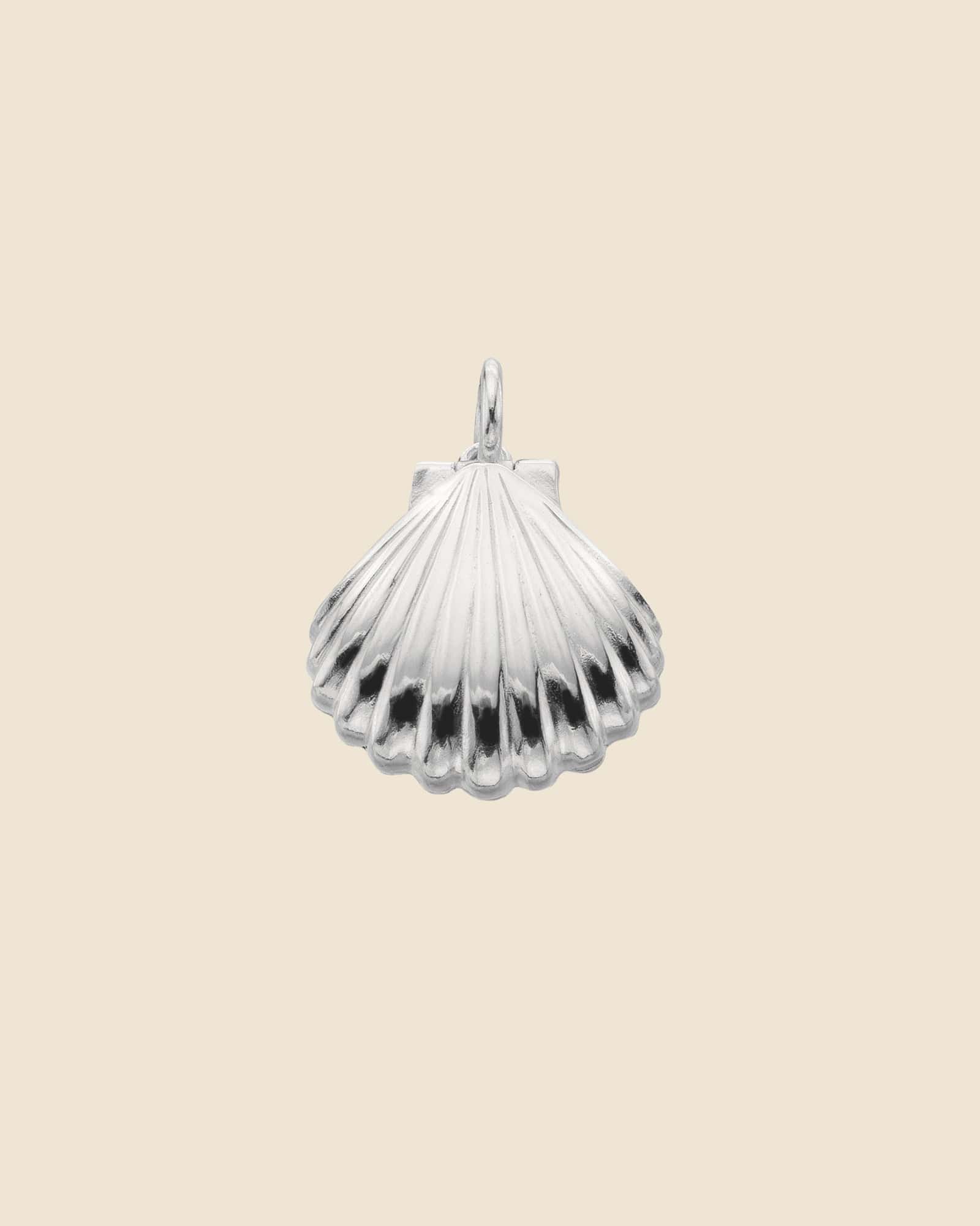 Sterling Silver Scallop Locket Pendant