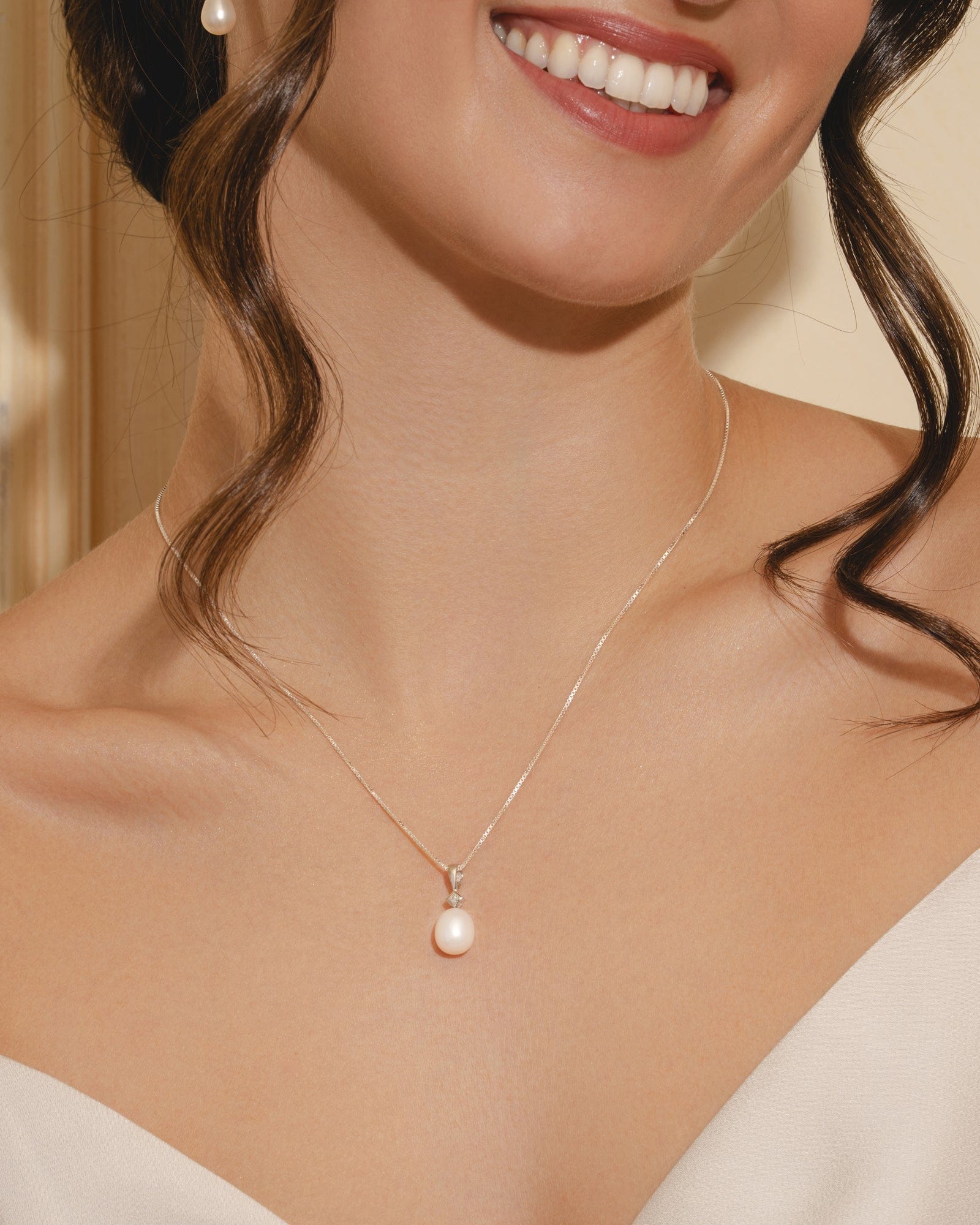 Elegance Freshwater Pearl Pendant