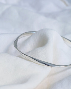 Sterling Silver Ribbon Twist Bangle