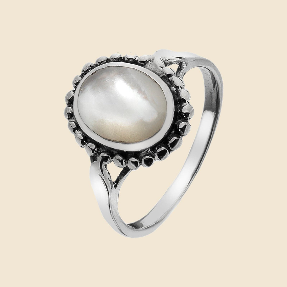 Sterling Silver White Mother of Pearl Neat Bobble Edge Ring