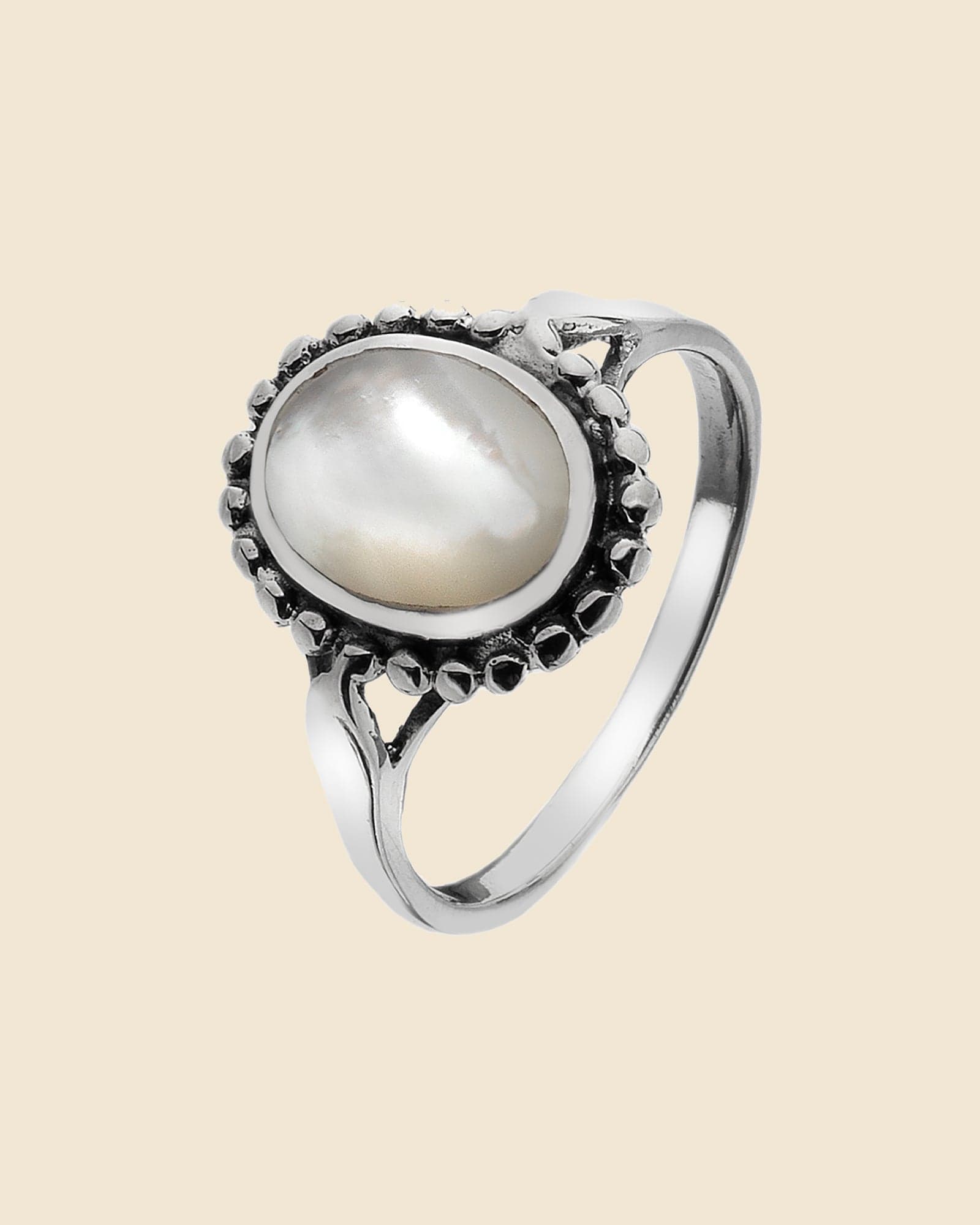 Sterling Silver White Mother of Pearl Neat Bobble Edge Ring